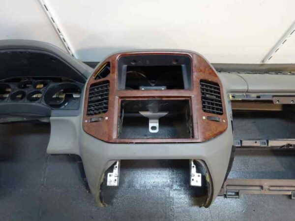 Mitsubishi Pajero Tableau de bord – Image 3