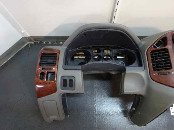 Mitsubishi Pajero Tableau de bord – Image 2