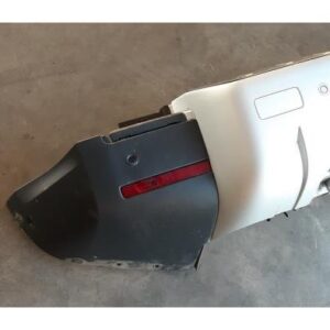 Pare choc arrière d'un Landrover Defender androver Defender II 3.0 D250 MHEV Pare choc arrière