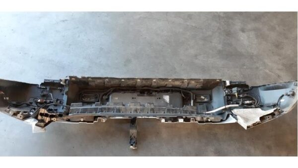Pare choc arrière d'un Landrover Defender androver Defender II 3.0 D250 MHEV Pare choc arrière – Image 6