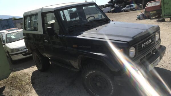 Pont arrière TOYOTA LAND CRUISER (_J7_, _JL7_) 3.4 D (BJ70_V, BJ73_) – Image 2