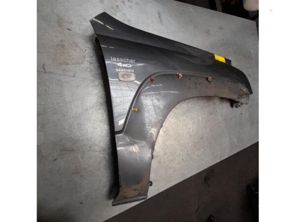 Aile avant droite d'un Toyota Landcruiser (1E9) – Image 5