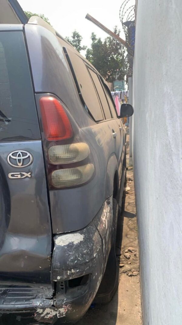 En vente pour pièces détachées 2006 Prado Gx 2006
Prado Gx, diesel, manuelle. Moteur 5L – Image 14