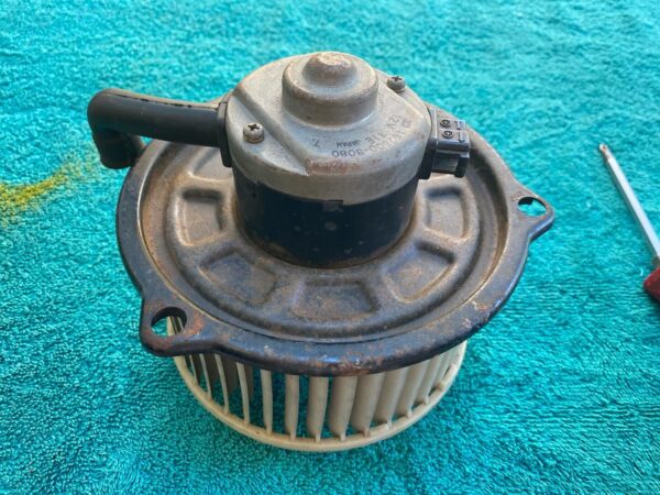 Moteur de chauffage SUZUKI VITARA (ET, TA, TD) 1.6 i 16V All-wheel Drive (ET, TA02, SE416) SUZUKI: 162500-5110 , SUZUKI – Image 3
