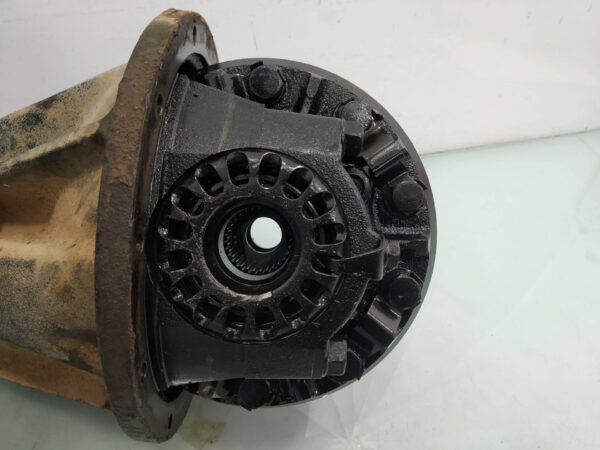 Pont arrière TOYOTA LAND CRUISER 90 (_J9_) 3.0 TD (KZJ90_, KZJ95_, KZJ90R, KZJ95R, KZJ90W, KZJ95W) – Image 2