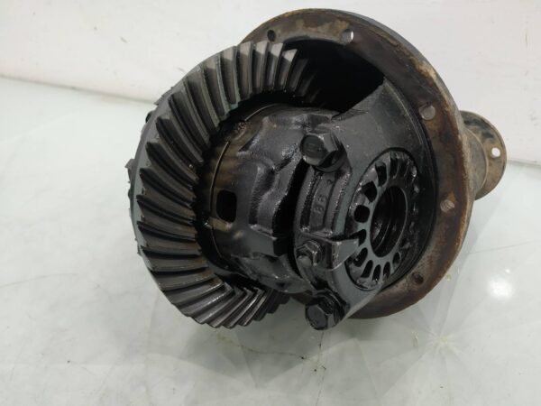 Pont arrière TOYOTA LAND CRUISER 90 (_J9_) 3.0 TD (KZJ90_, KZJ95_, KZJ90R, KZJ95R, KZJ90W, KZJ95W) – Image 3