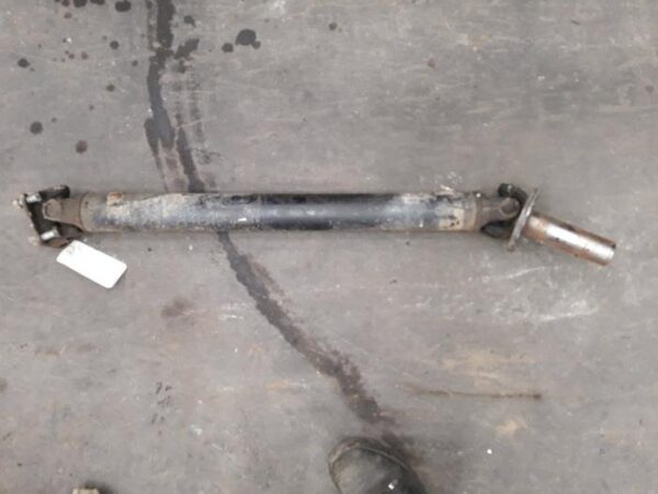 Arbre de transmission d'un Nissan Terrano