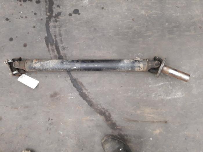 Arbre de transmission d'un Nissan Terrano