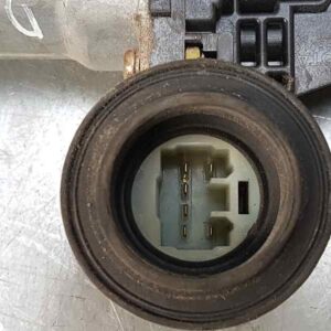 Lève-vitre avant droit TOYOTA LAND CRUISER PRADO (_J12_) 6 PINS ELECTRICO
TOYOTA LAND CRUISER PRADO (_J12_)
[2002-2010] (5 Portes)