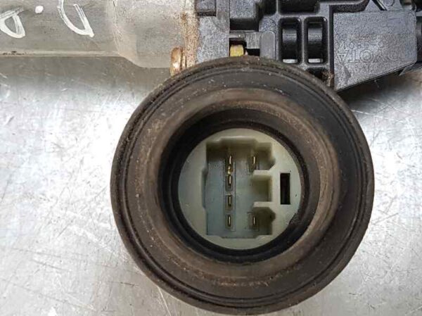 Lève-vitre avant droit TOYOTA LAND CRUISER PRADO (_J12_) 6 PINS ELECTRICO
TOYOTA LAND CRUISER PRADO (_J12_)
[2002-2010] (5 Portes)