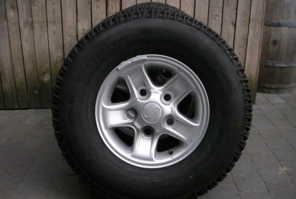 LAND ROVER Defender - Jantes BOOST Original avec pneus NEUF – Image 10