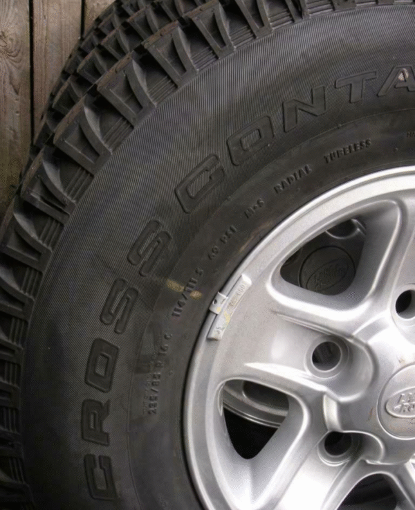 LAND ROVER Defender - Jantes BOOST Original avec pneus NEUF – Image 15