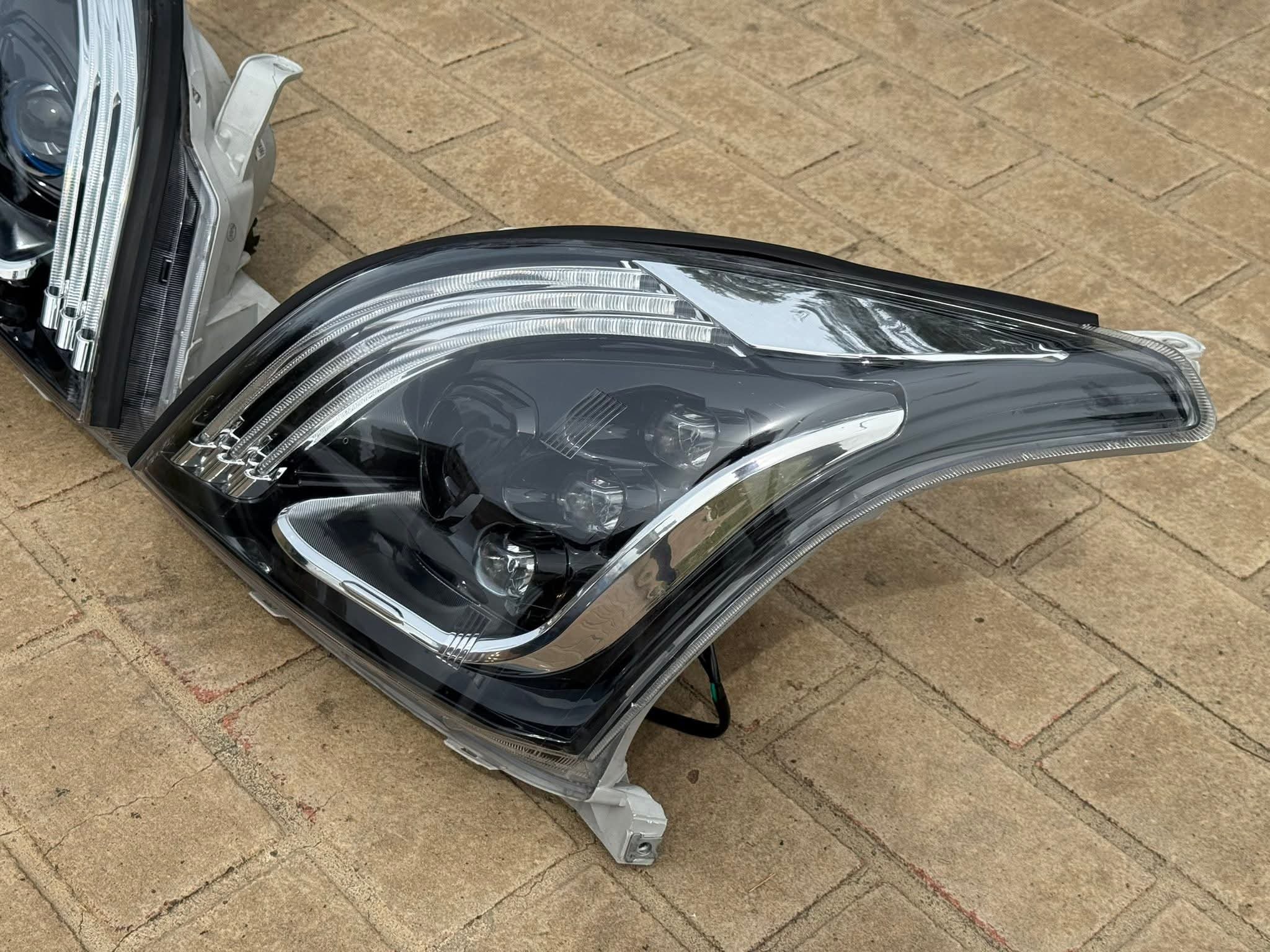 Phares projecteurs LED pour Prado série 120 – Image 3